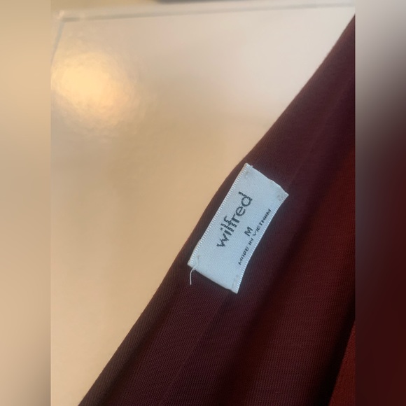 NWOT- Wilfred Nuage Bodysuit- Burgundy - Picture 6 of 10